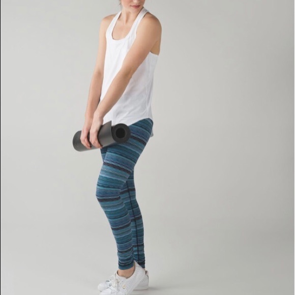 Lululemon Wunder Under Leggings - Picture 3 of 12